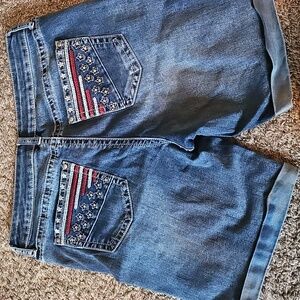 STUNNING a.n.a USA BLING EMROIDED JEAN SHORTS